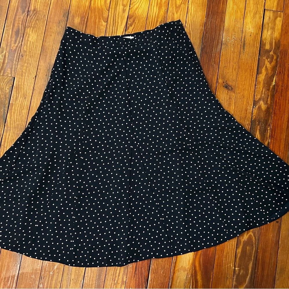 Ann Taylor Size 10 Blue and White Polka Dot Lightweight Skirt